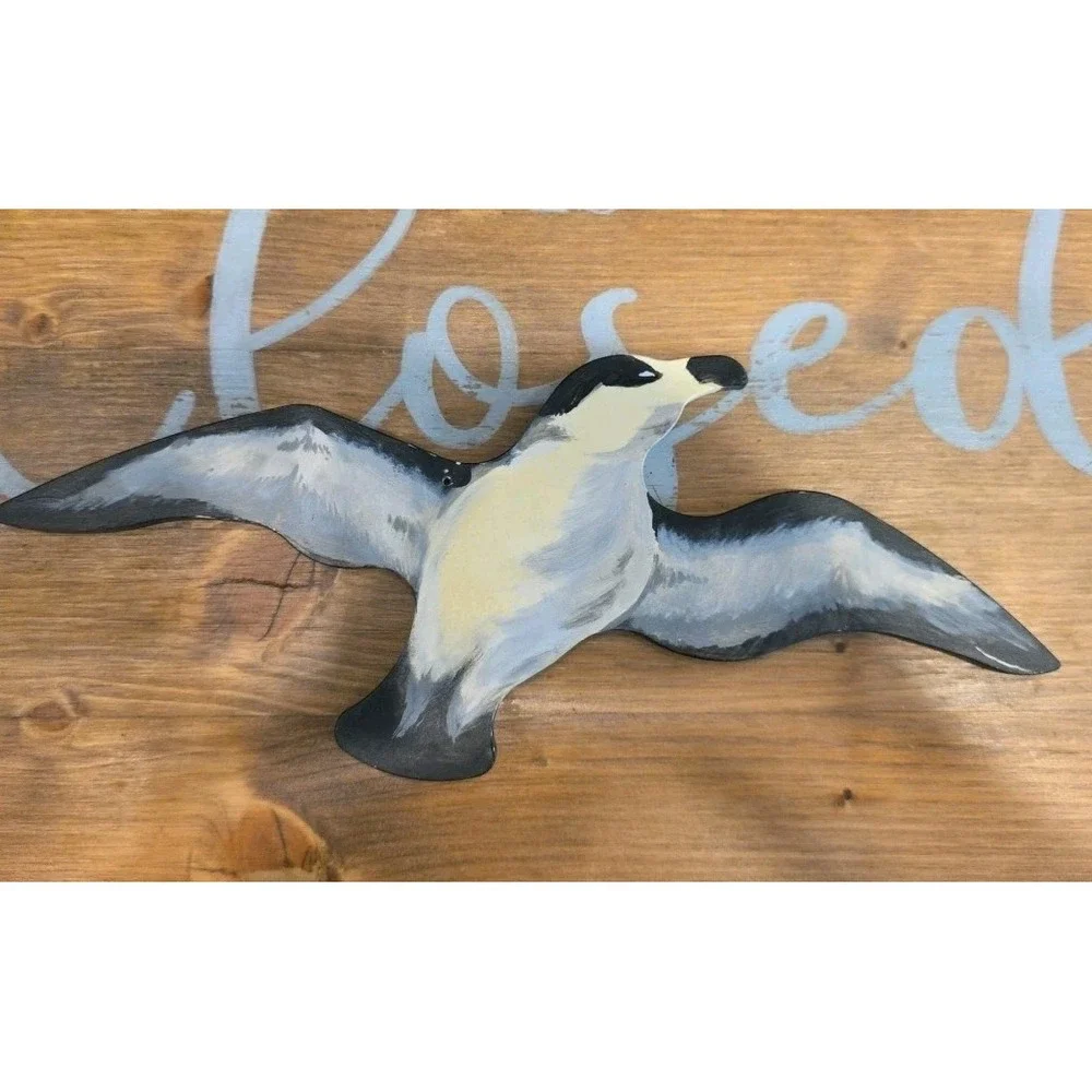 2 pc Vingage 1996 FLYING‎ SEAGULLS Birds Wall Hanging Hand Painted